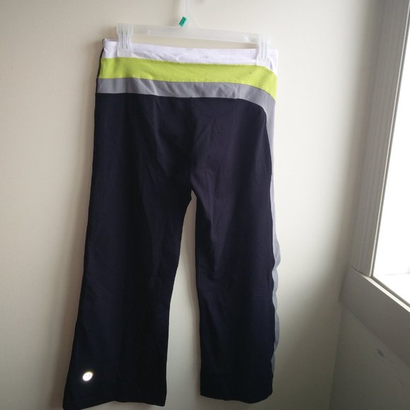 Lululemon Athletica Black Pants 6 - Picture 12 of 15